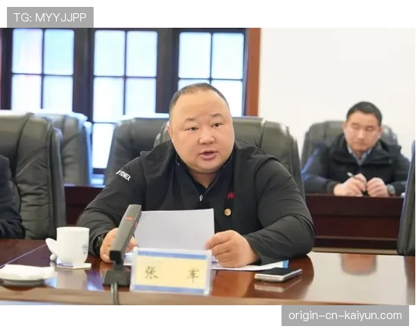 中国羽协主席张军:我们要利用前两场小组赛磨合新阵,为淘汰赛做好充分准备。 中国羽协主席张军:我们要利用前两场小组赛磨合新阵,为淘汰赛做好充分准备。